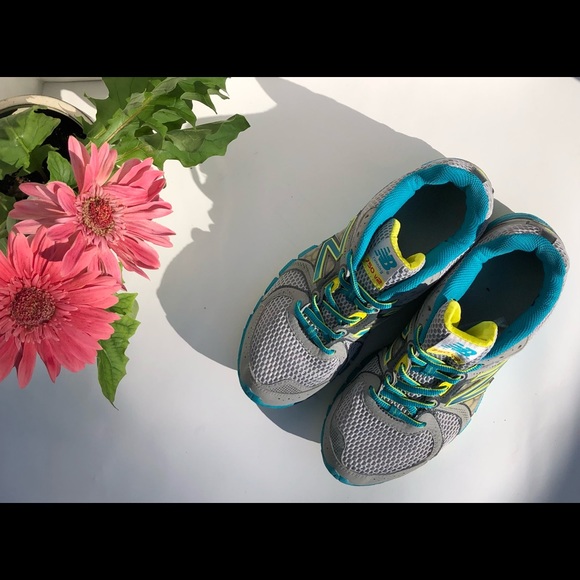 New Balance 750 V2 Women’s Running Shoes, 9.5 - Picture 3 of 12